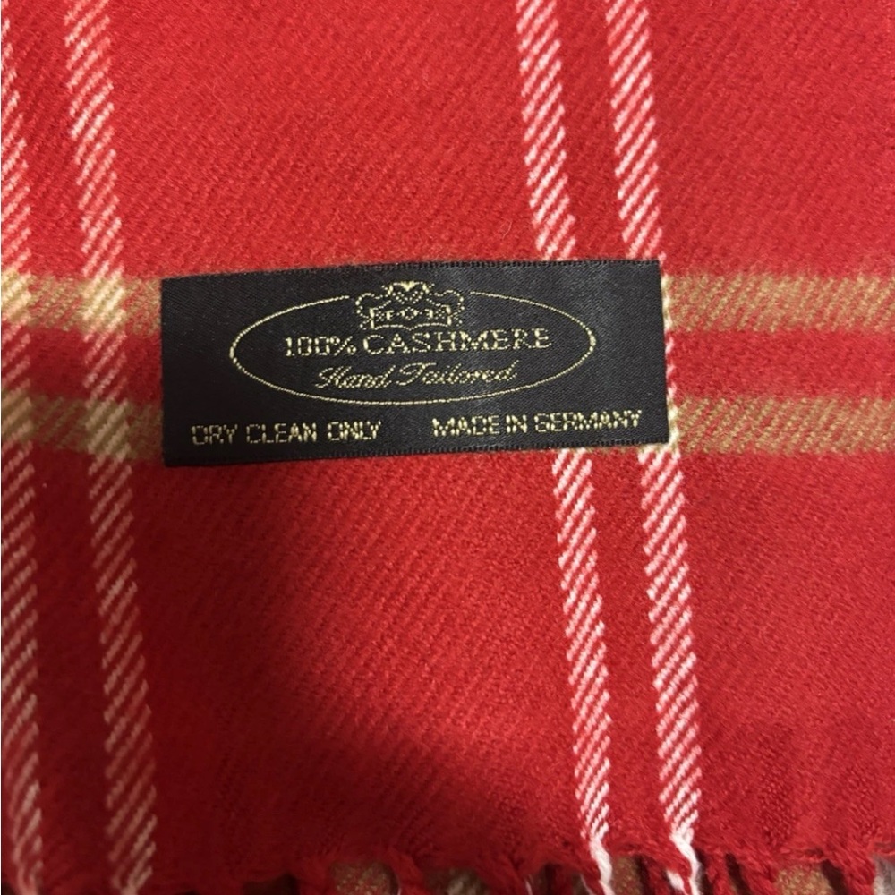 100% Cashmere Plaid Fringe Scarf Made in Germany - Classic Tartan - Picture 3 of 4